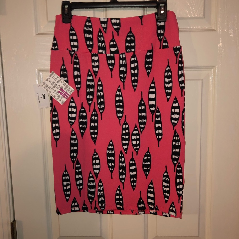 Lularoe Cassie Medium